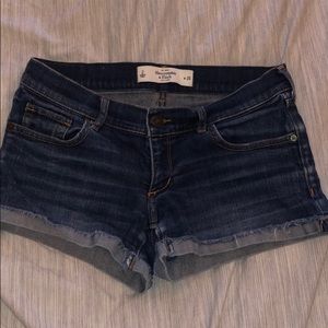 Size 2, Abercrombie shorts